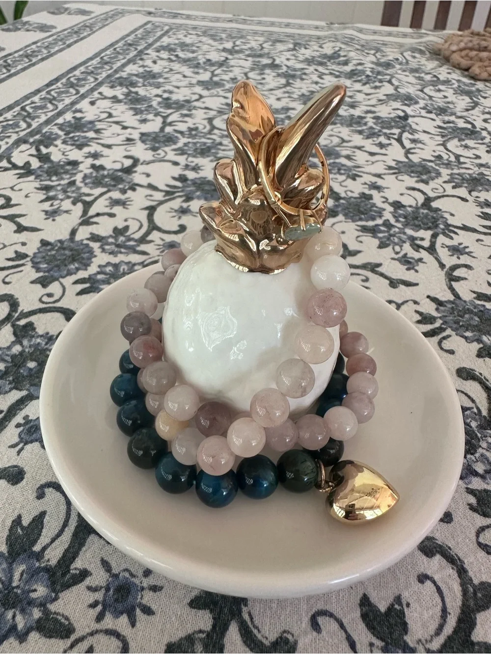 8 Oak Lane Ceramic White and Gold Pineapple Jewelry Dish